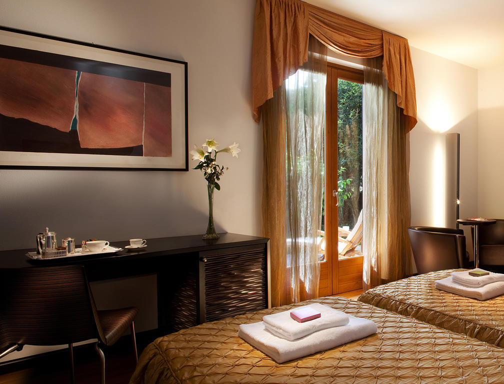 Deluxe Doppel- oder Zweibettzimmer mit Zugang zum Pool - Dependance