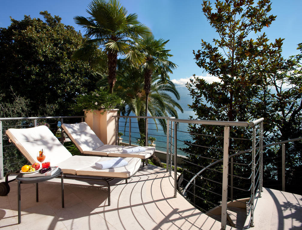 Junior Suite mit Balkon und Seeblick